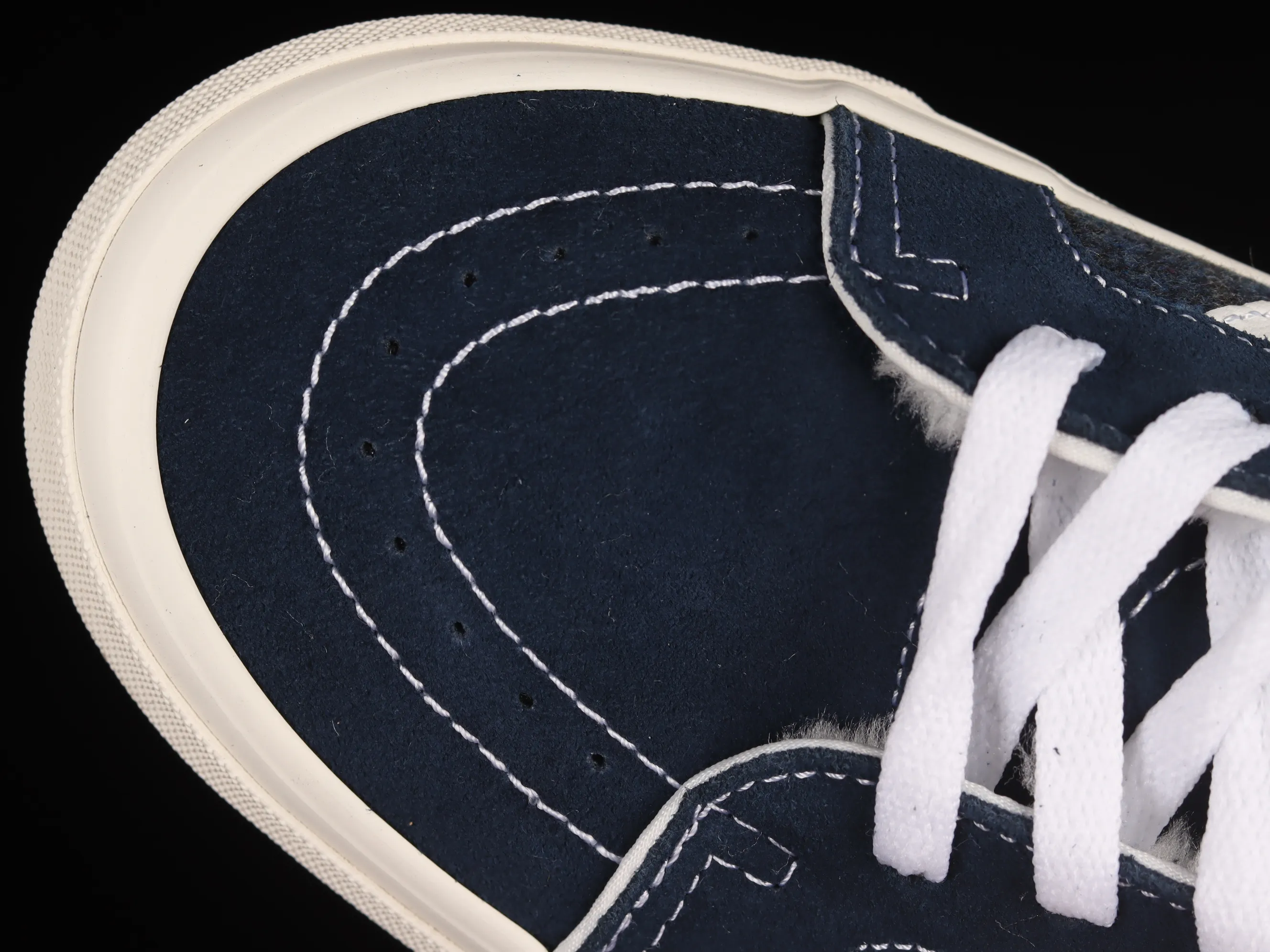 All categories Vans Vans series Vans Hi Vans high-top plus velvet Vans Sk8-Hi x Pendleton joint model plaid element high-top casual sneakers VN0A38GF9GS plus velvet